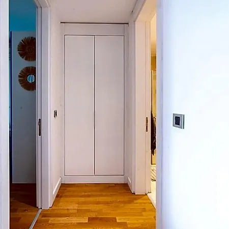 Szálloda Golden Stones House View 4*